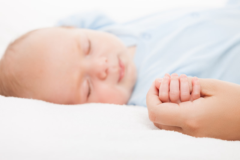 Koliko beba treba sna? 