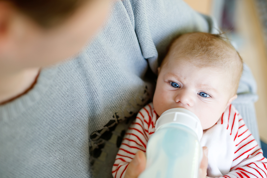 Bebe na adaptiranom mlijeku više težine dobe kasnije