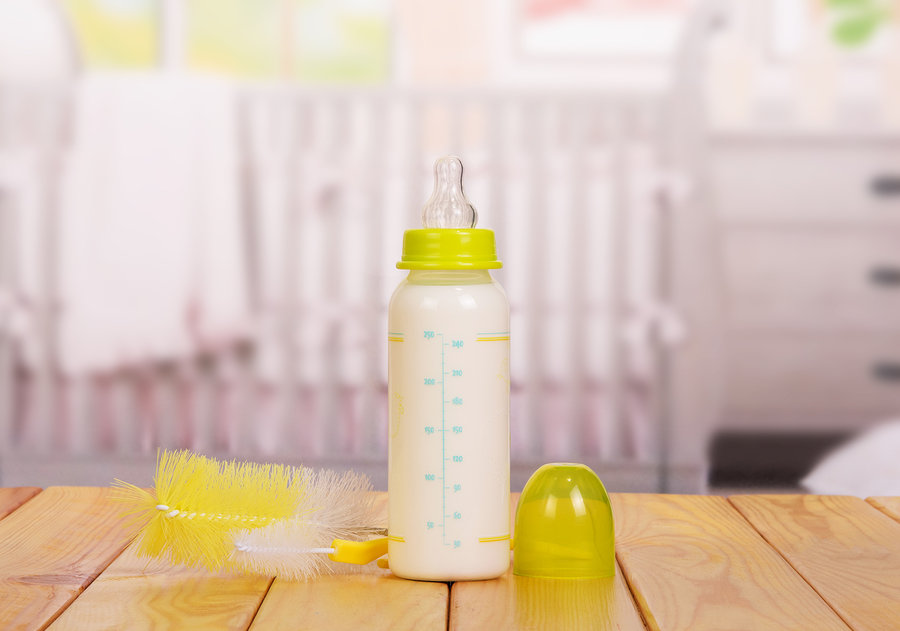 Pije li moja beba dovoljno mlijeka?