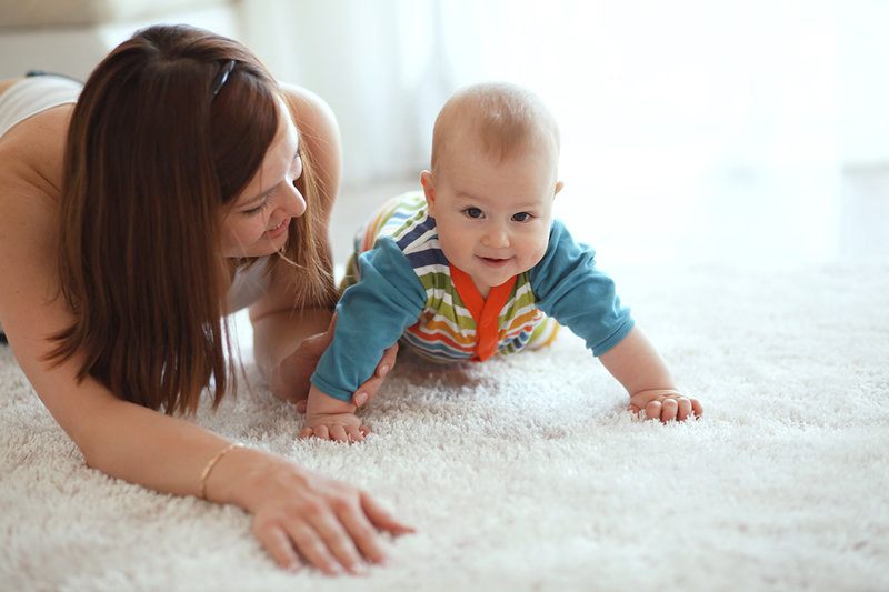 Vaša beba počinje polako sjediti i to joj daje uzbudljiv i nov pogled na svijet oko sebe.