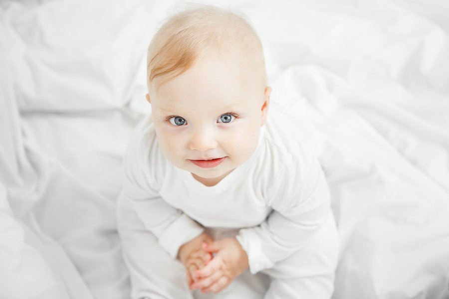 Zbog čega dolazi do tih promjena boje očiju kod malih beba?